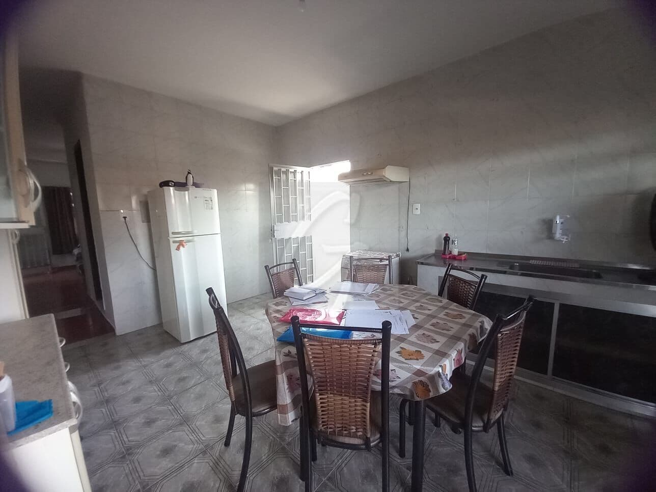 Duas casas independentes, em Santa Maria, Belford Roxo.