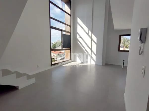 Aptº Mobiliado e Decorado, tipo Loft - ao lado da UFSC
