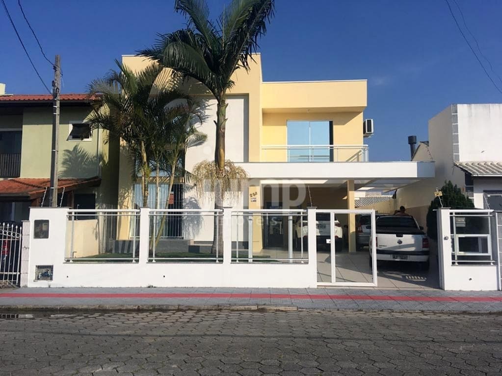 Casa com 4 dormitórios à venda, 321 m² - Carianos - Florianópolis/SC
