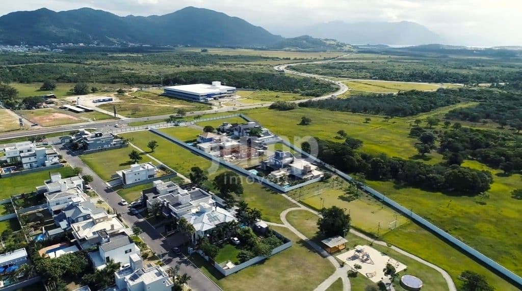Terreno à venda, 510 m² em condomínio fechado no Campeche - Florianópolis/SC