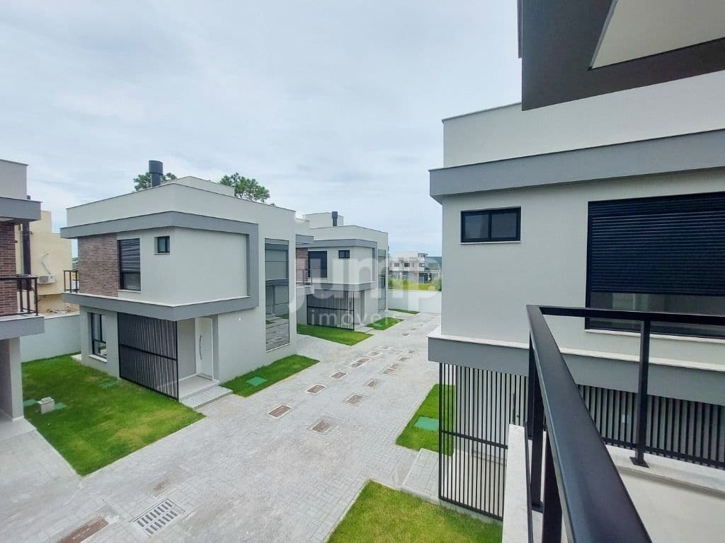 Casa com 3 dormitórios (3 suítes) à venda, 160 m² - 350m da praia - Campeche - Florianópolis/SC