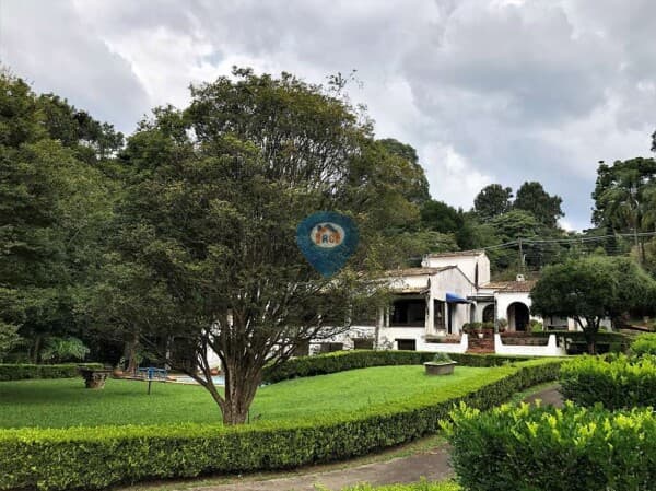 Est Zurique AT: 2.700m² - ZUM (Zona Uso Misto) - ALUGADO