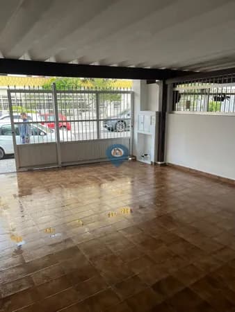 Casa Reformada Proximo a Praia 2 Dormitorios Sala Ampla e espaçosa