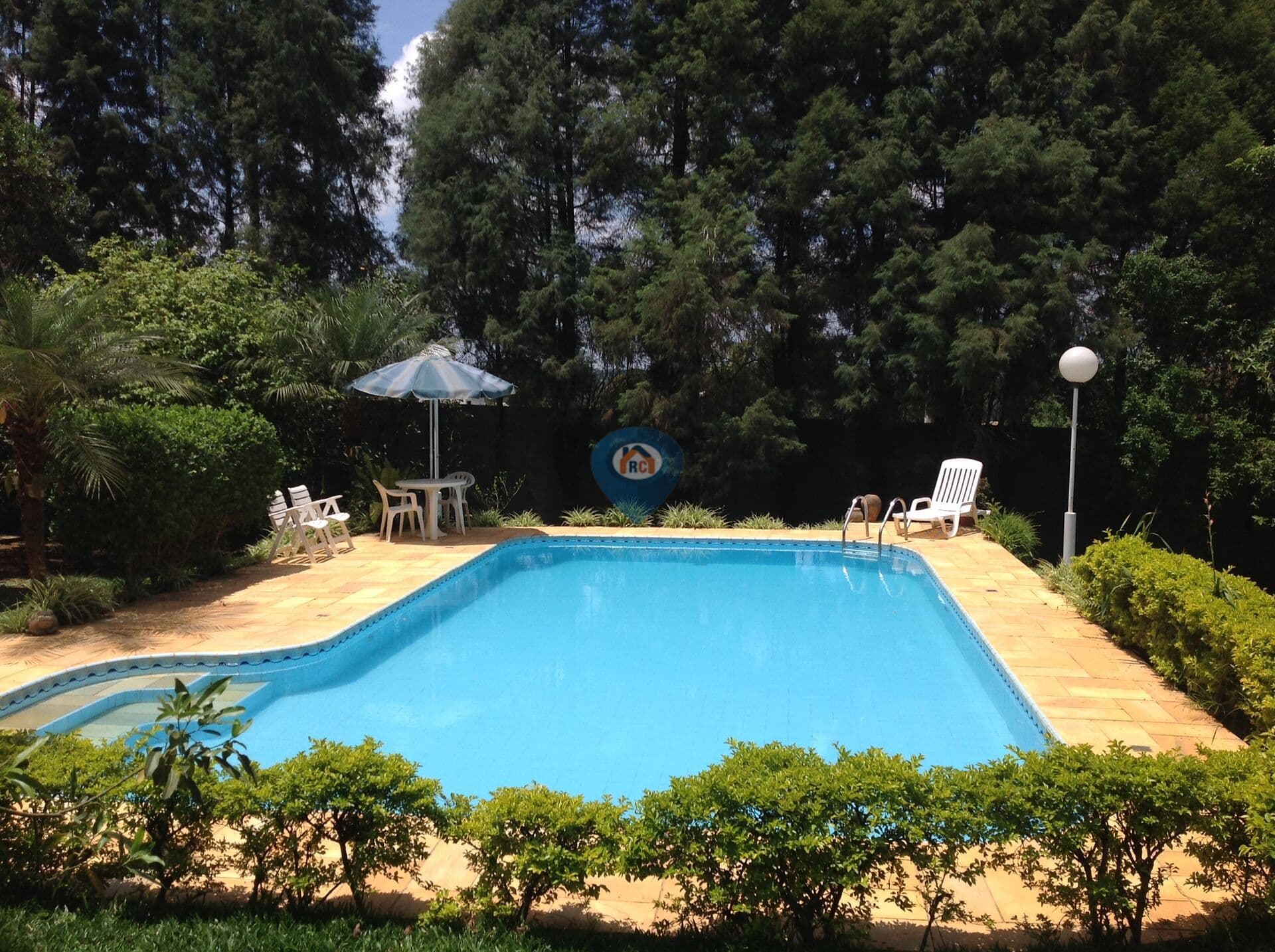 casa terrea 3 dorms/1 suite/2 banheiros + piscina,chacara-sitio-COTIA SP
