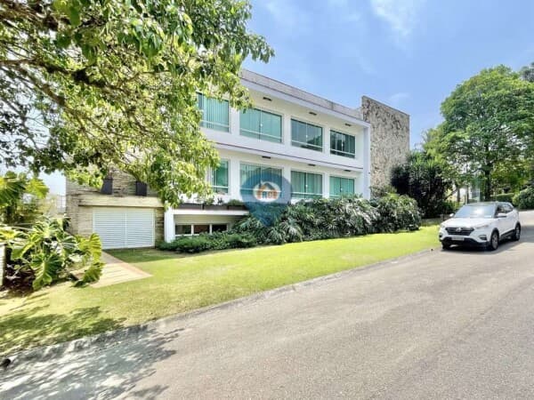Casa em condomínio-6sts, hóspedes, h.office, festas, gourmet, piscina!