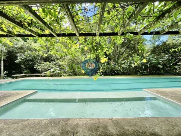 Casa 3 Suítes, 4 Vagas - com piscina - Granja Viana -Cotia