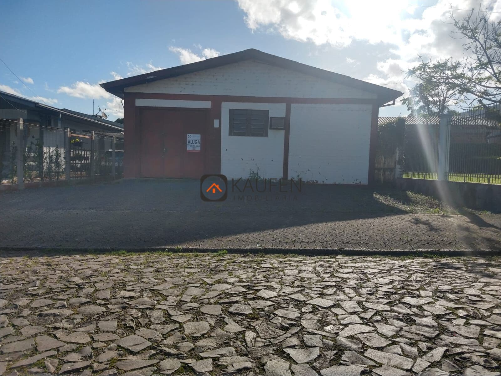 Prédio/Edifício Inteiro em Araricá - Centro