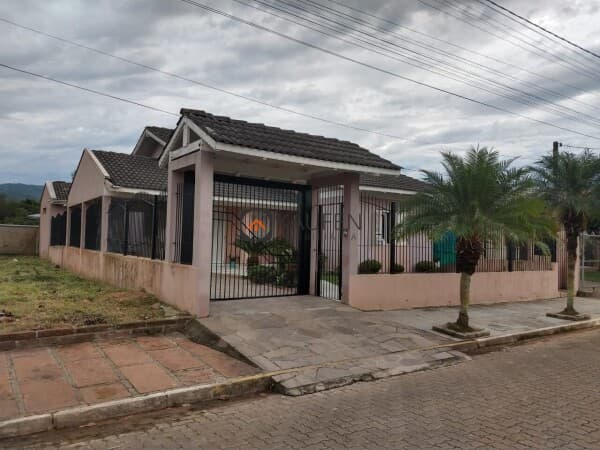 Casa em Sapiranga - Oeste