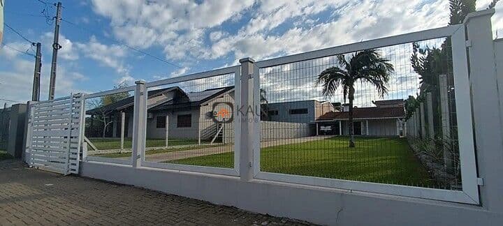 Casa em Araricá - Centro