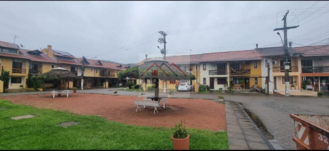 Sobrado em Porto Alegre - Hípica