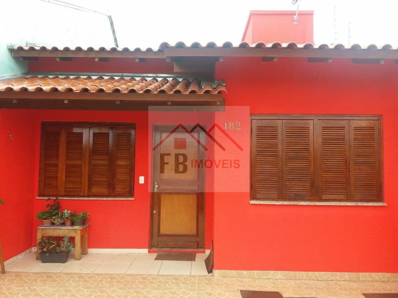 Casa Alvenaria à venda em Porto Alegre/RS