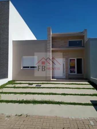 Casa em Condomínio terrea de dois dorm com suite.