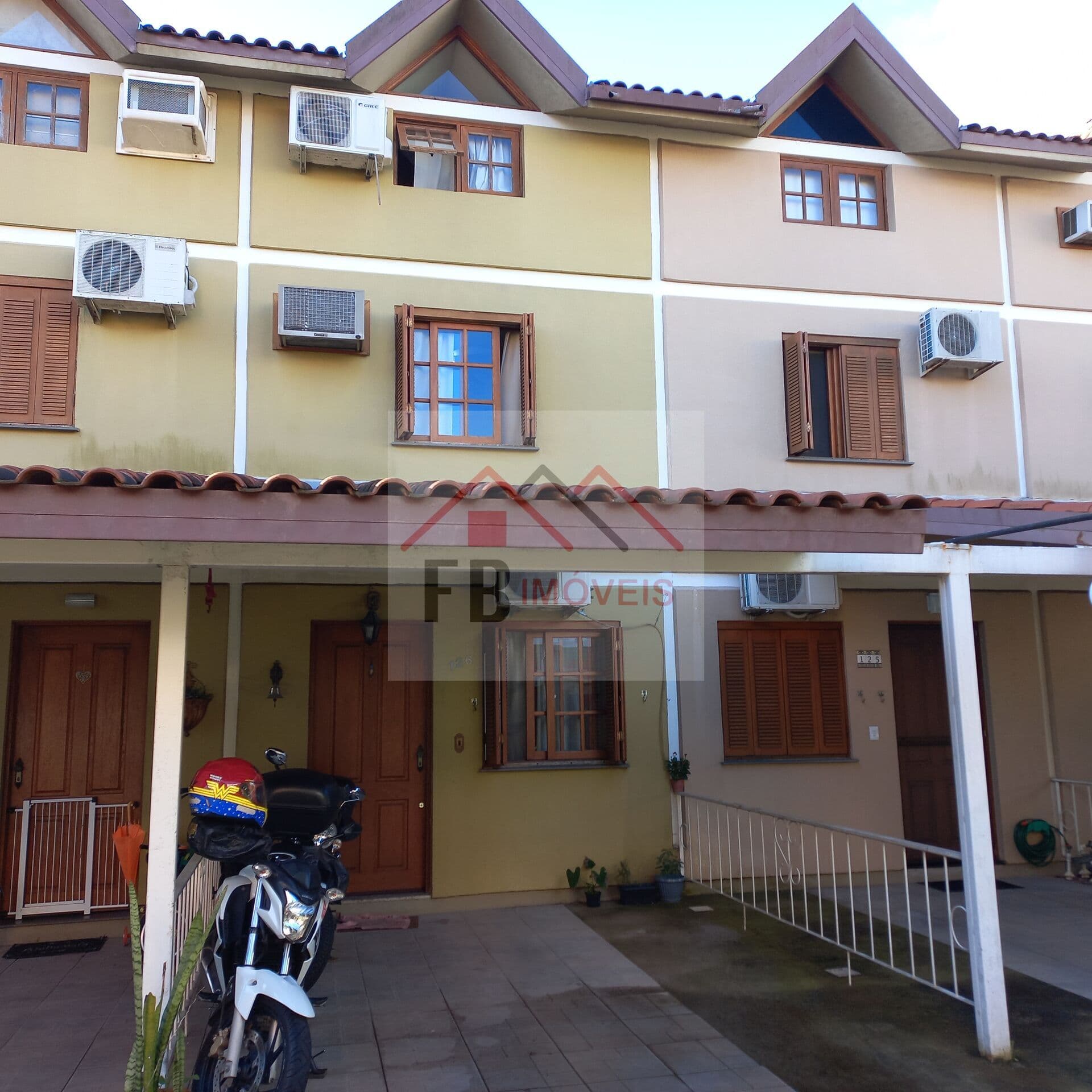 Casa em Porto Alegre - Camaquã