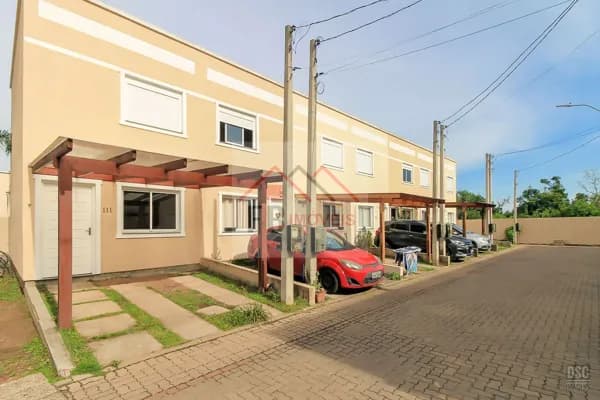 Sobrado em Porto Alegre - Restinga