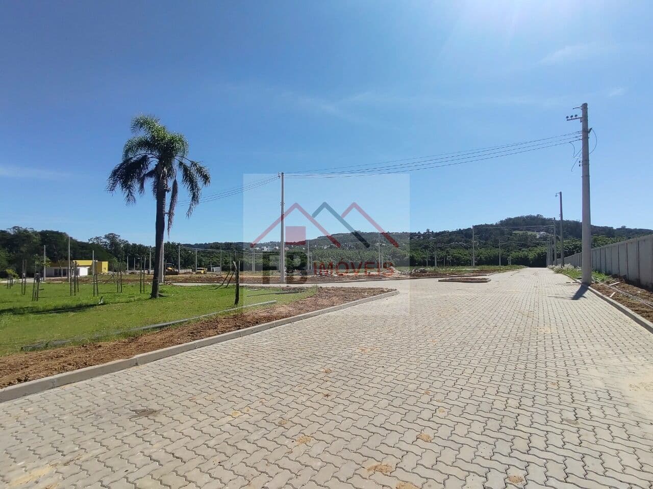 Lote/Terreno em Porto Alegre - Campo Novo