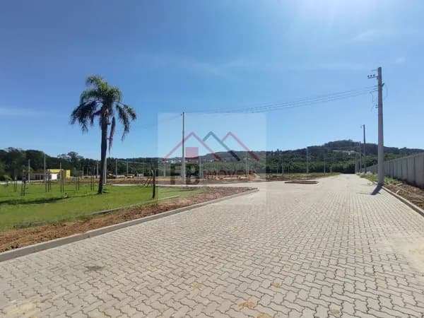 Lote/Terreno em Porto Alegre - Campo Novo