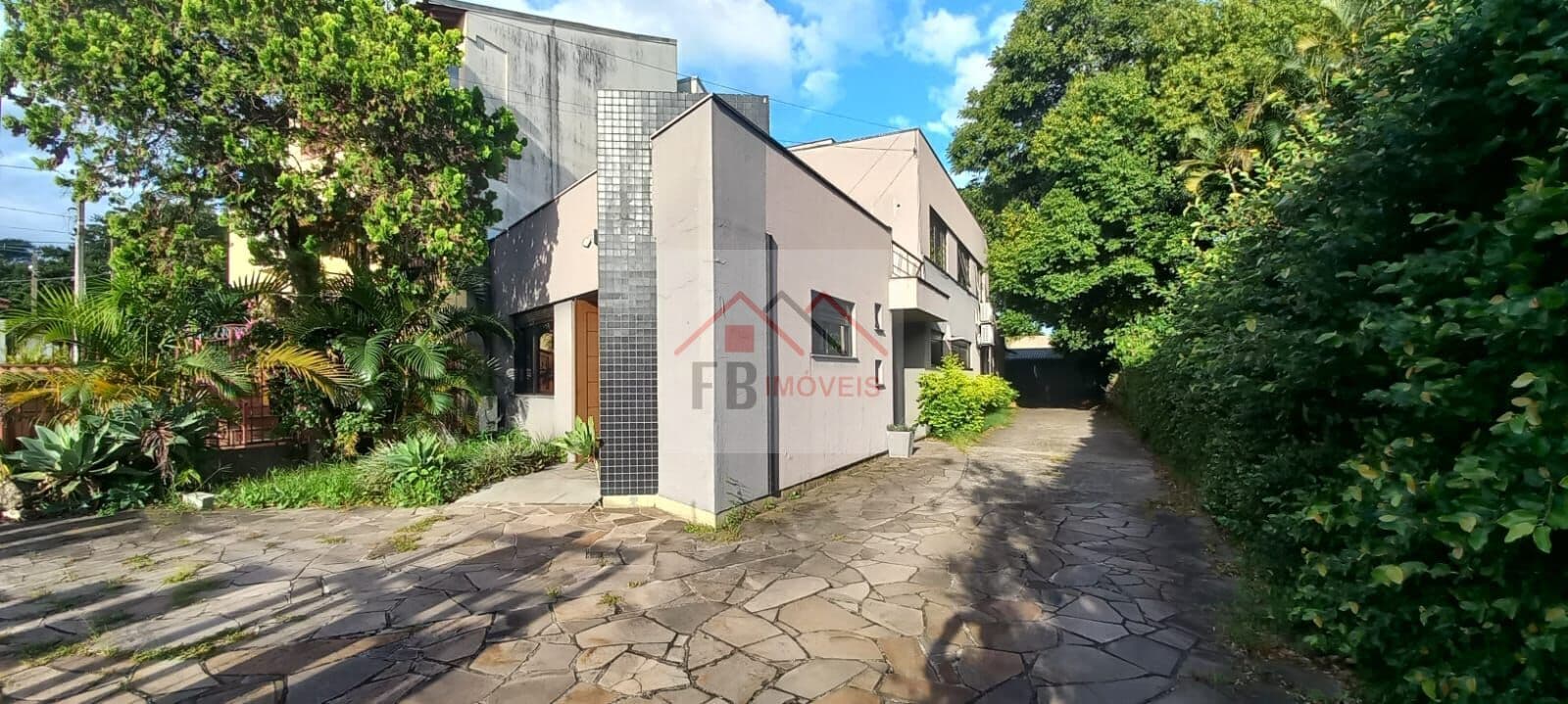 Prédio/Edifício Inteiro em Porto Alegre - Ipanema