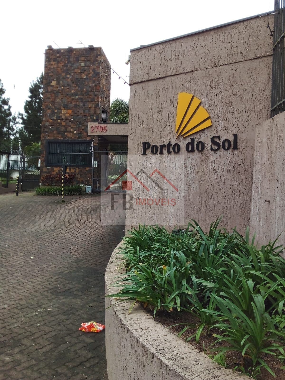 Casa Alto Padrão em Condomínio à venda com 150m², 4 dormitórios, 1 suíte, 2 vagas, no bairro Ipanema em PORTO ALEGRE