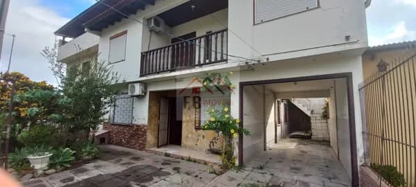 Sobrado em Porto Alegre - Hípica