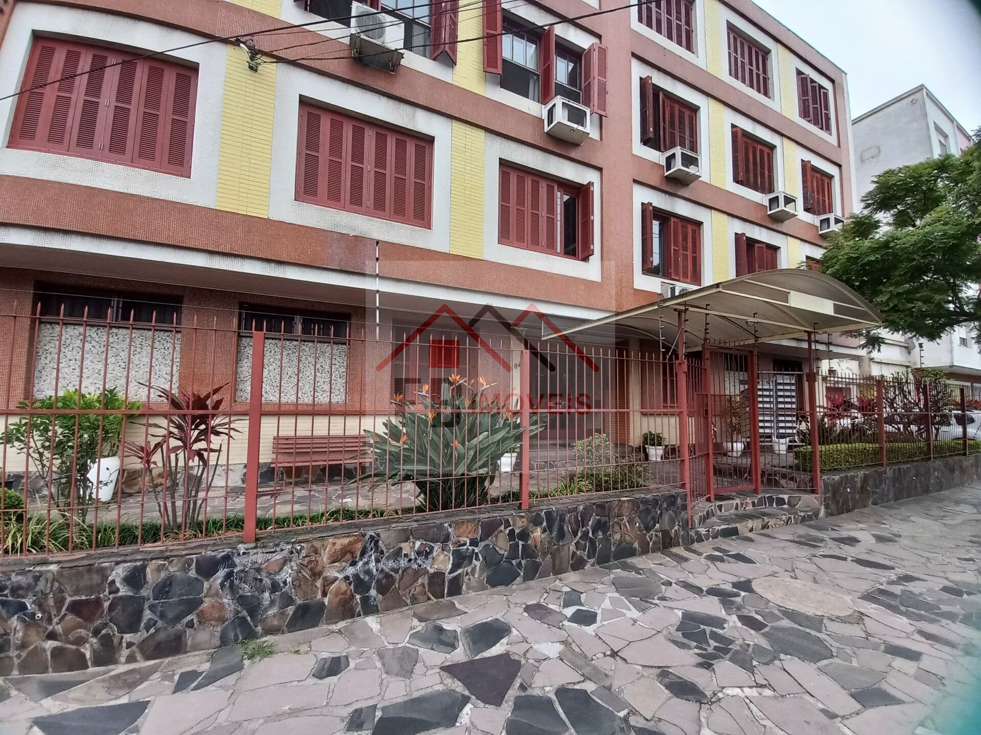 Apartamento em Porto Alegre - Azenha