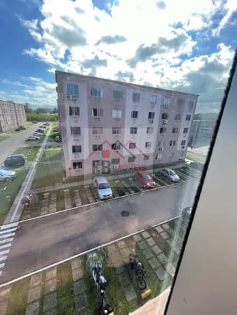 Apartamento terreo em Hípica com box