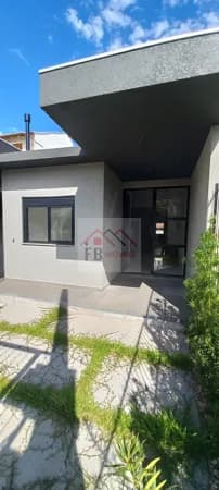 Casa com 2 Quartos e 2 banheiros à Venda, 80 m²
