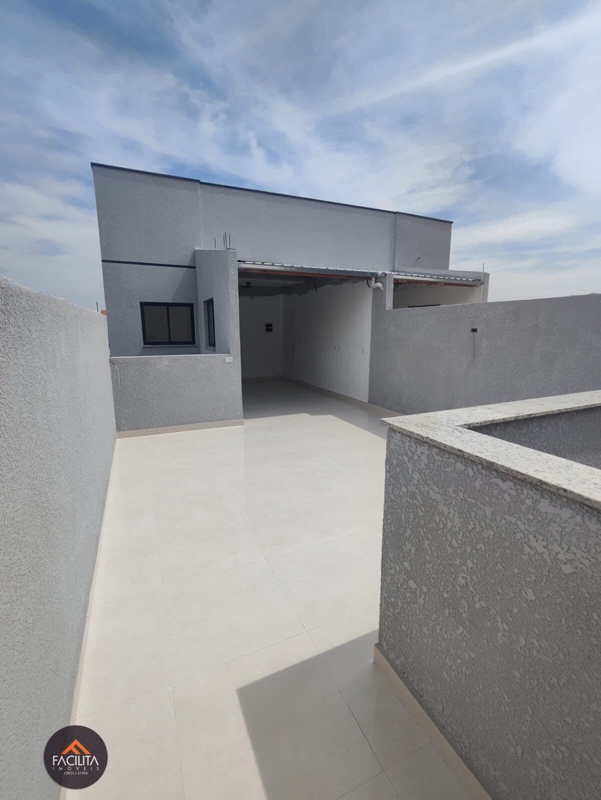 Apartamento com elevador 2 dormitórios (1 suíte) Utinga