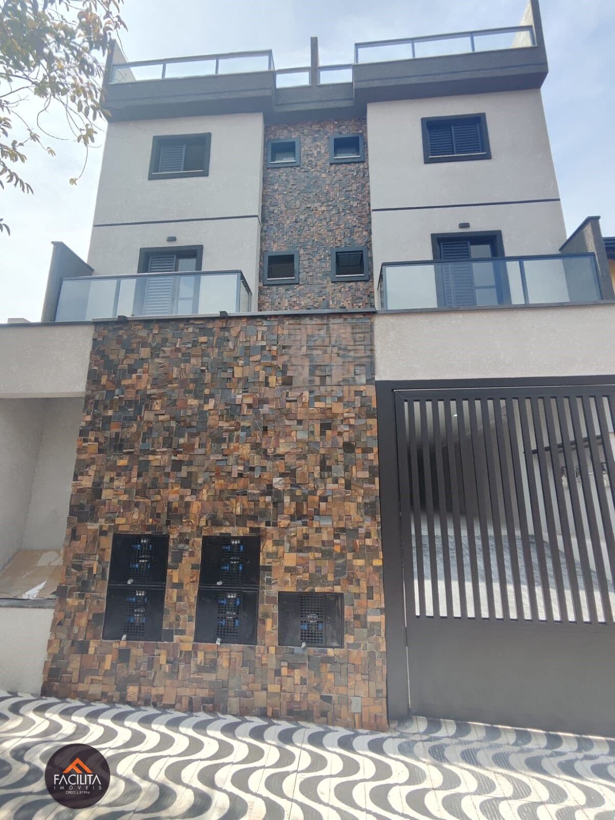 Apartamento com elevador 2 dormitórios (1 suíte) Utinga
