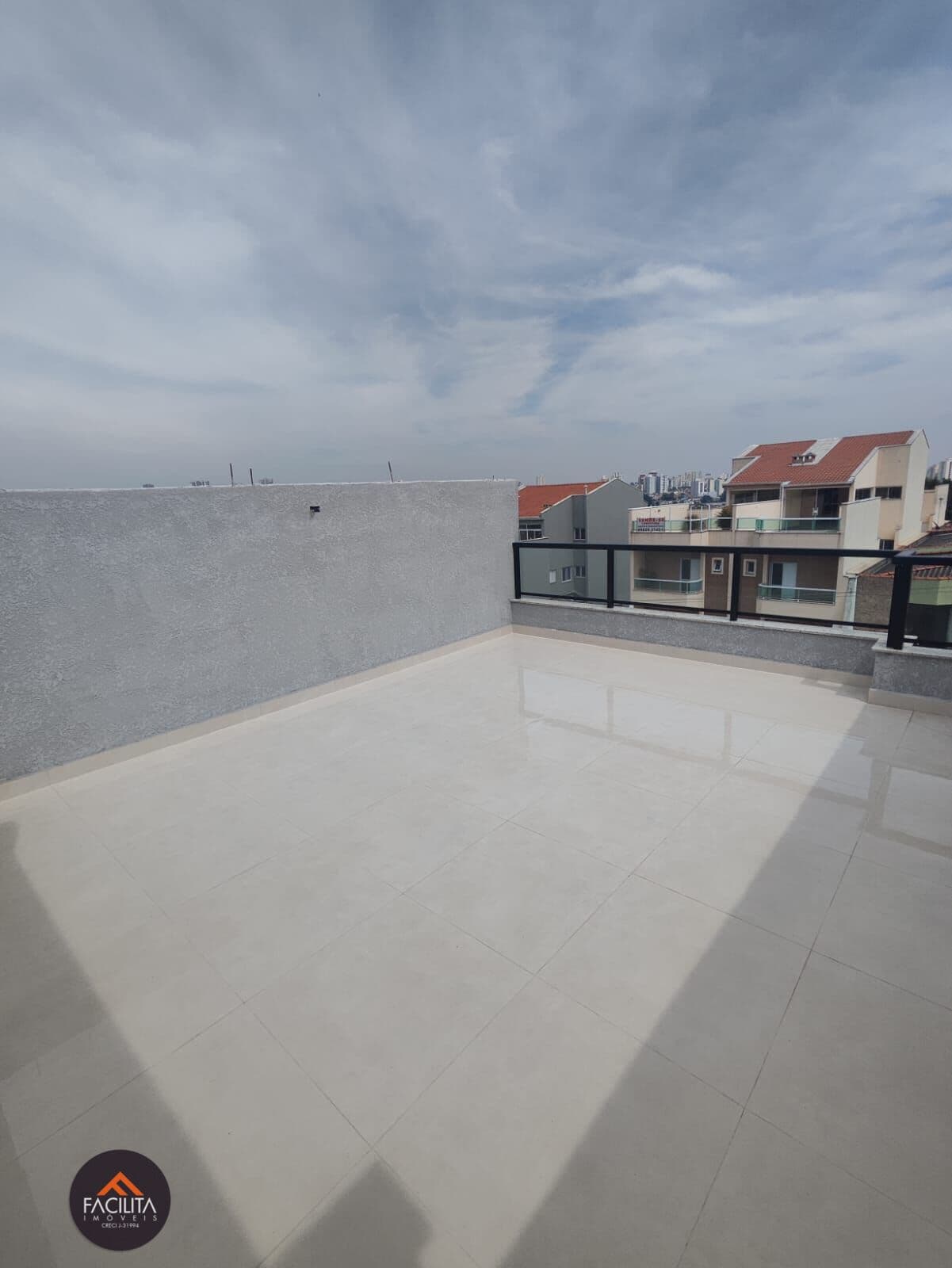 Apartamento com elevador 2 dormitórios (1 suíte) Utinga