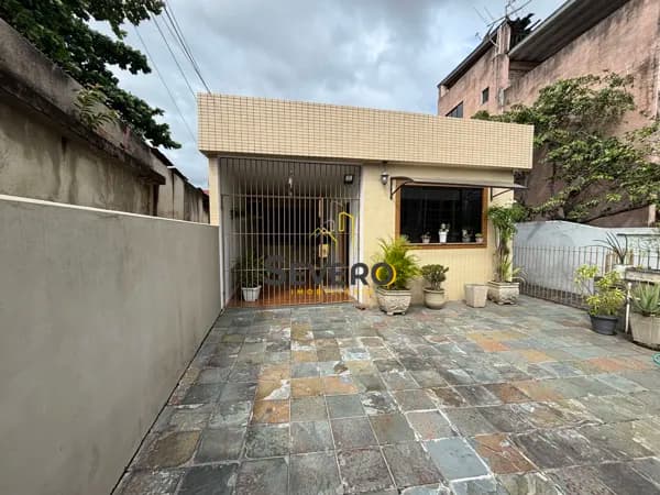 Casa em São Gonçalo - Porto Novo