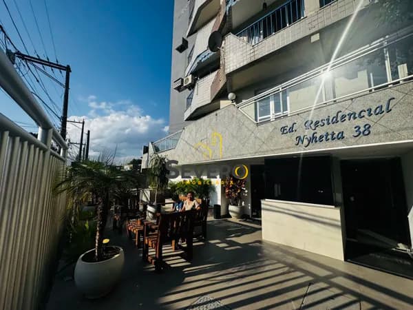 Apartamento 2 dormitórios com Dependência