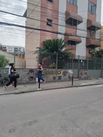 Prédio/Edifício Inteiro em São Gonçalo - Rocha