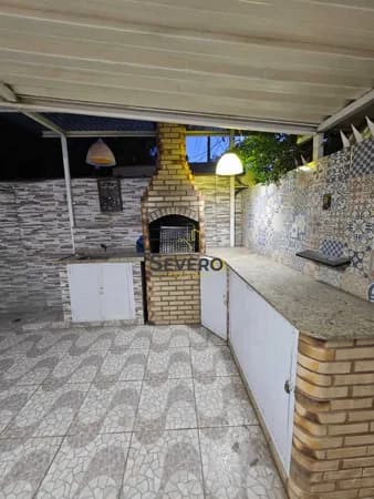 Casa Triplex - Casa ampla e moderna com 3 quartos, suíte, área gourmet e excelente localização no Centro do Rocha