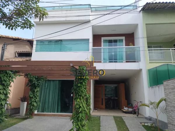 Casa á venda em Itaboraí