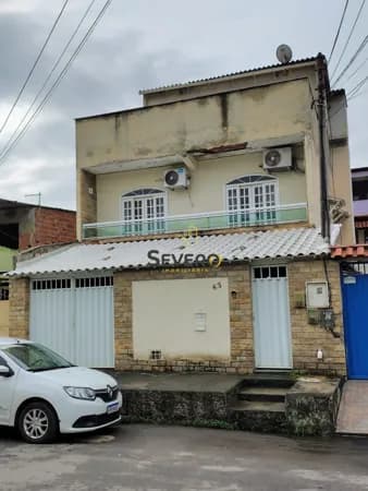 Casa de 3 andares - Mutua