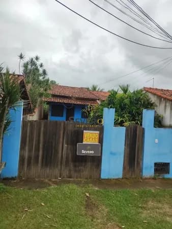 Casa com Terreno Amplo de 432m² a 5 Minutos do Centro de Maricá – Bairro Caju