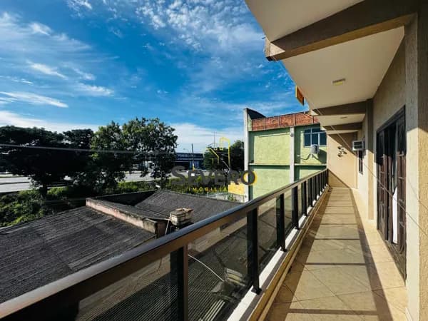 Casa com excelente localização para comércio ou residencial.