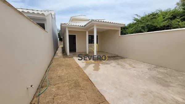 Belíssima Casa à venda Pertinho da Praia no bairro Cordeirinho (Ponta Negra) - Maricá/RJ
