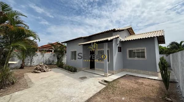 Belíssima casa no Condomínio Nova Itaboraí - Itaboraí/RJ