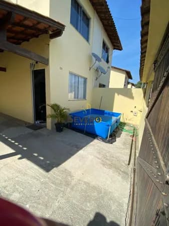 Casa duplex em condomínio - Vista Alegre
