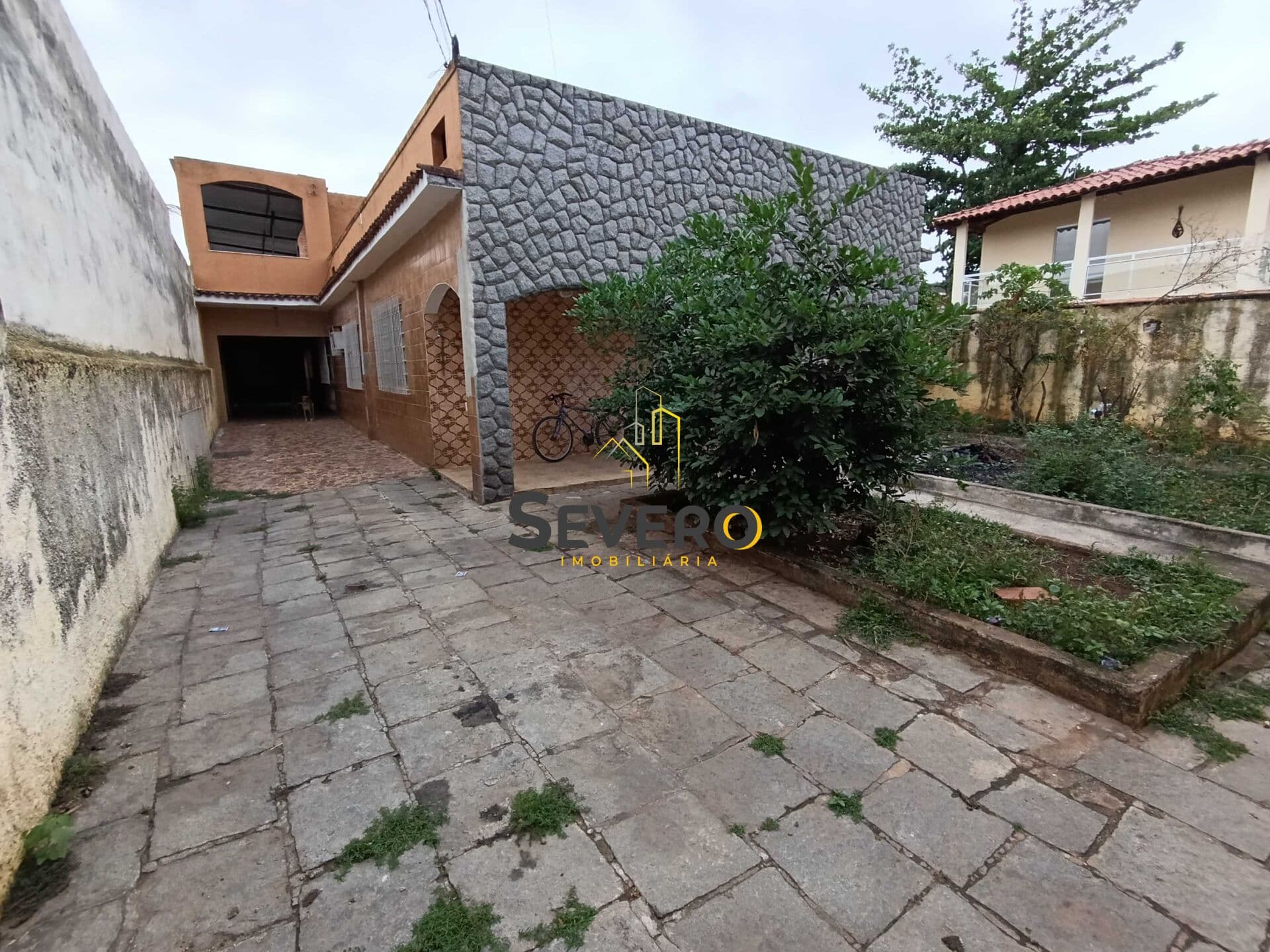 Casa em São Gonçalo - Colubande