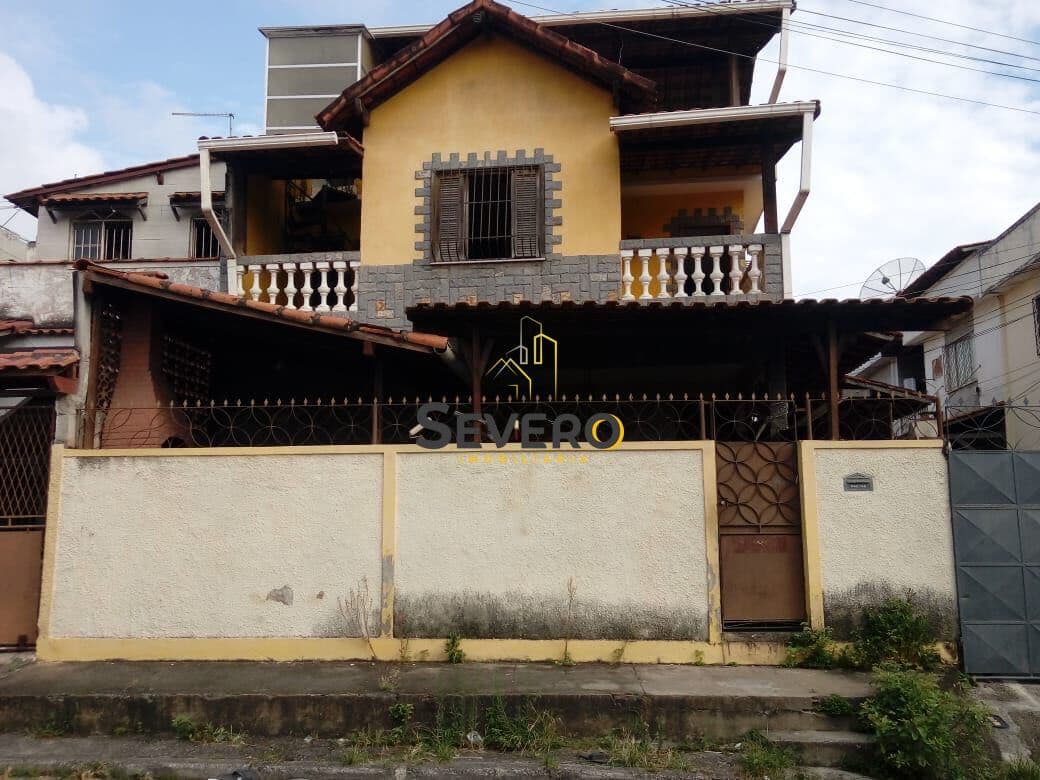 Casa Triplex em Colubande, São Gonçalo/RJ
