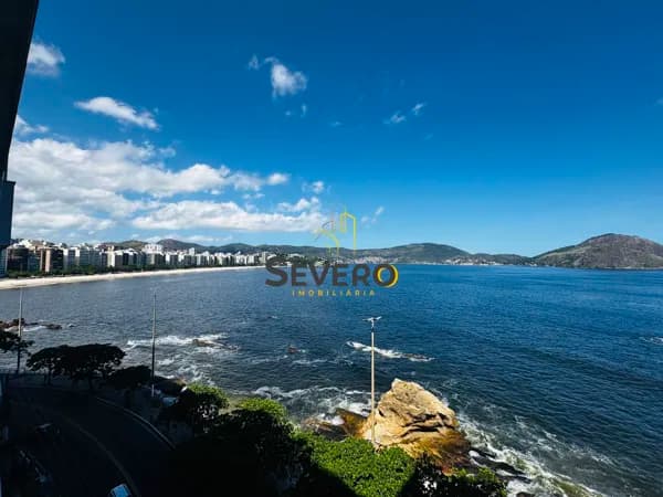 Apartamento Alto Padrão - Frente Mar