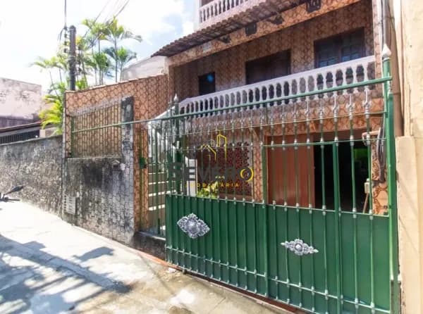 Sobrado em Niterói - Barreto