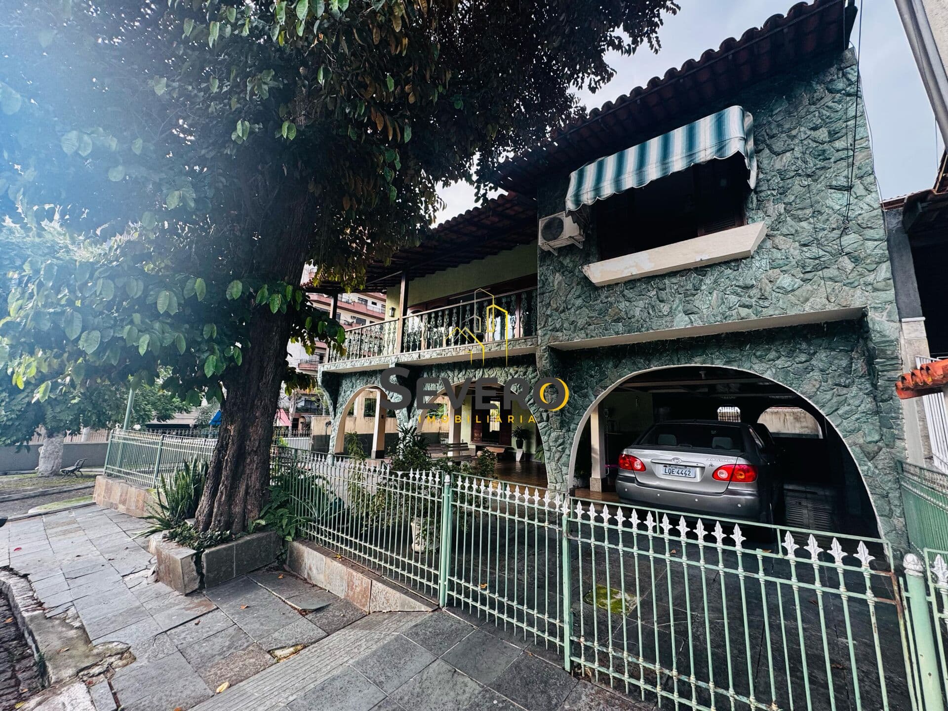 Casa em Condominio com 4 quartos á venda no centro de São Gonçalo