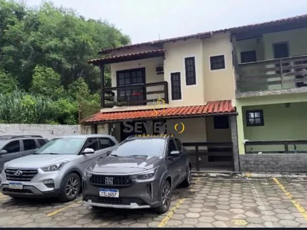 Casa em Niterói - Sape