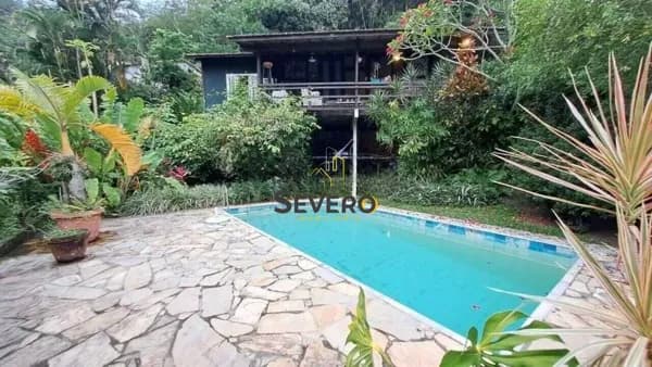 Casa em Condomínio 4 quartos no Grotão