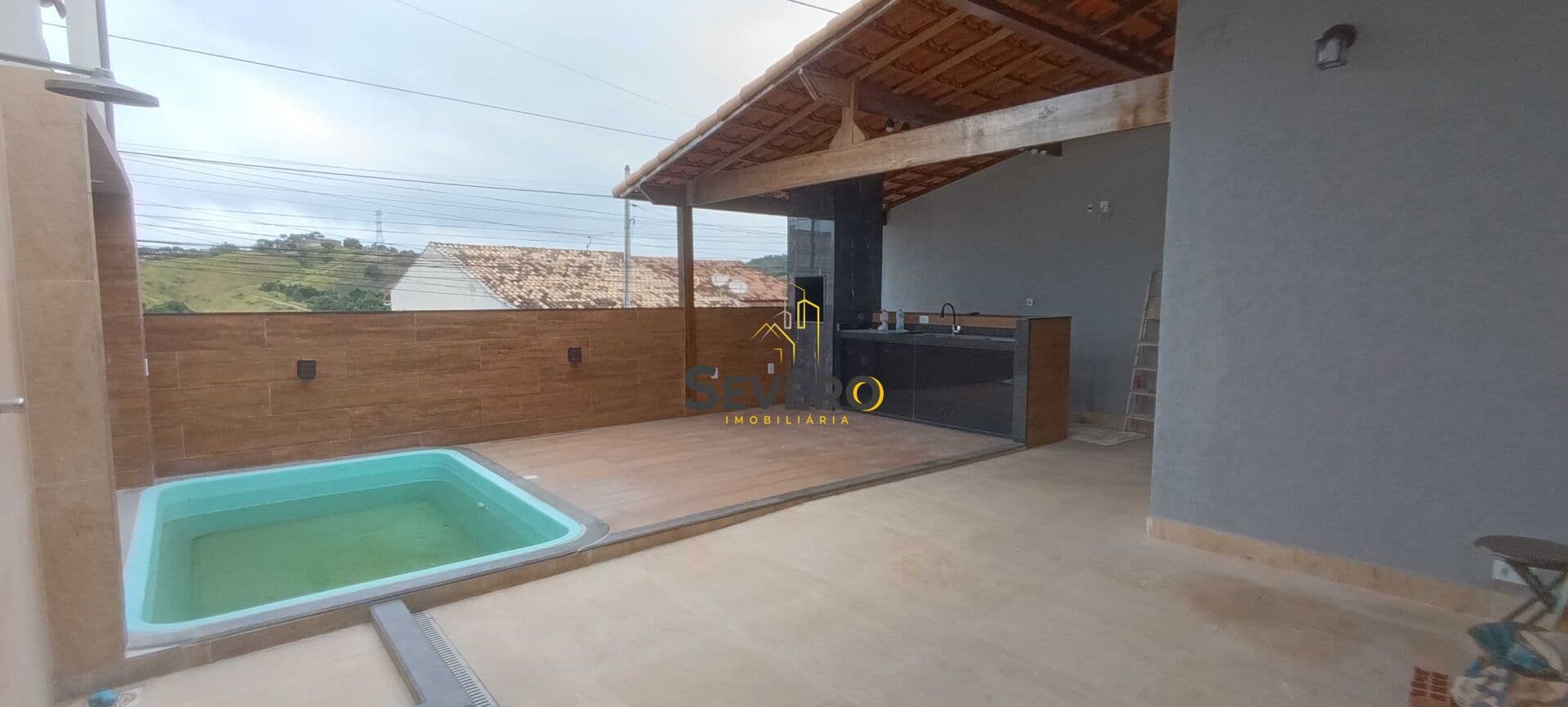 Casa linear, 2 quartos!