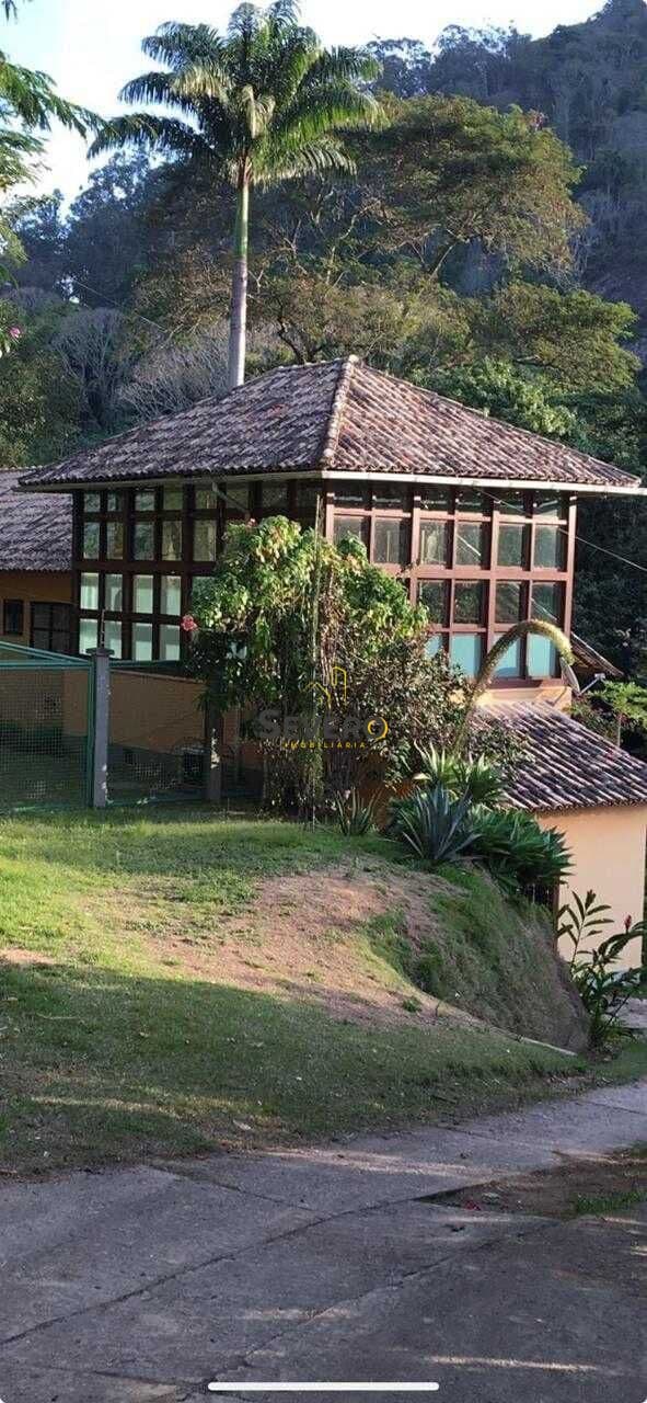 Fazenda/Sítios/Chácaras em Niterói - Vila Progresso