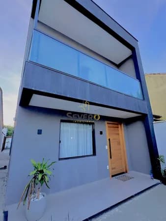 Belíssima Casa Duplex Moderna à venda no bairro Jardim Atlântico Central - Maricá/RJ